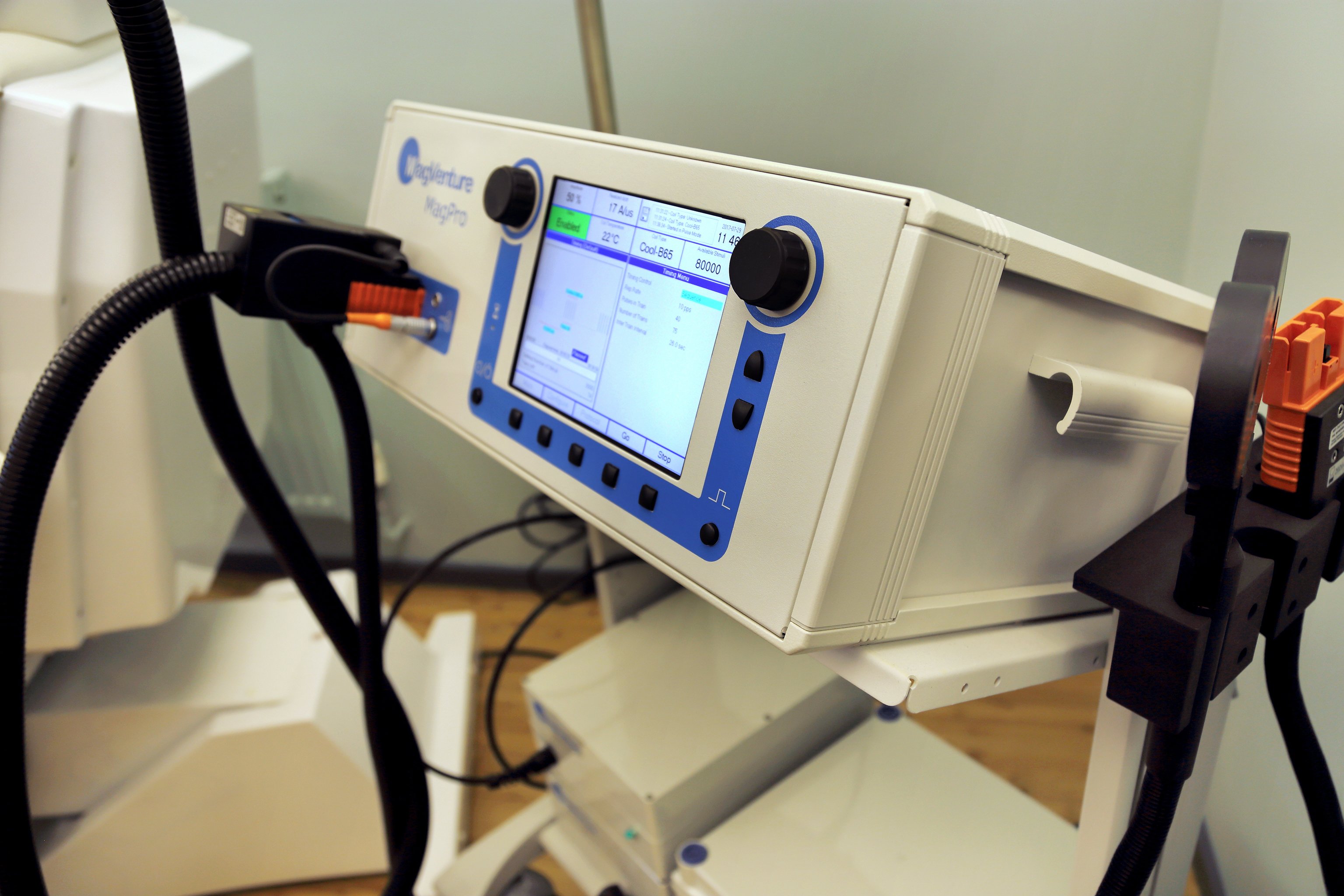 脳刺激技術 - rTMS センター ロンドン